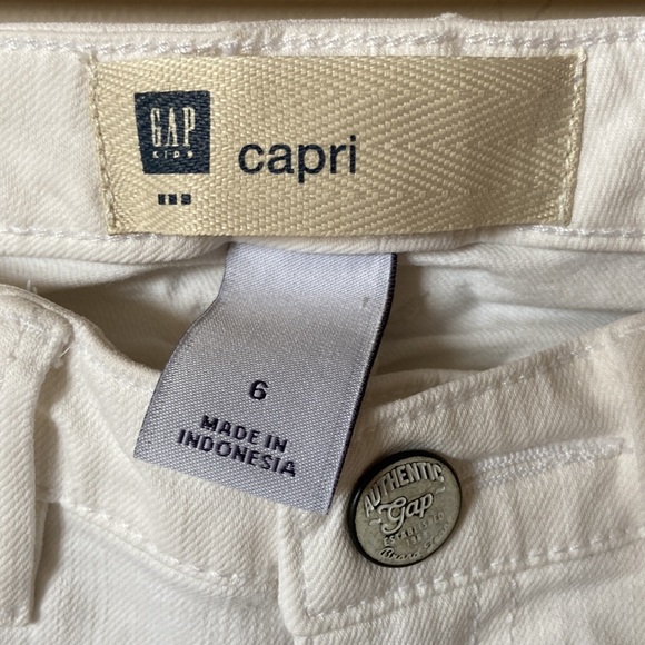 gap capri pants / bottoms / shorts with adjustable waist - Picture 2 of 5